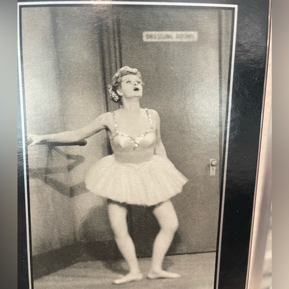 Barbie – I Love Lucy – The Ballet Lucy Doll - Picture 7 of 8